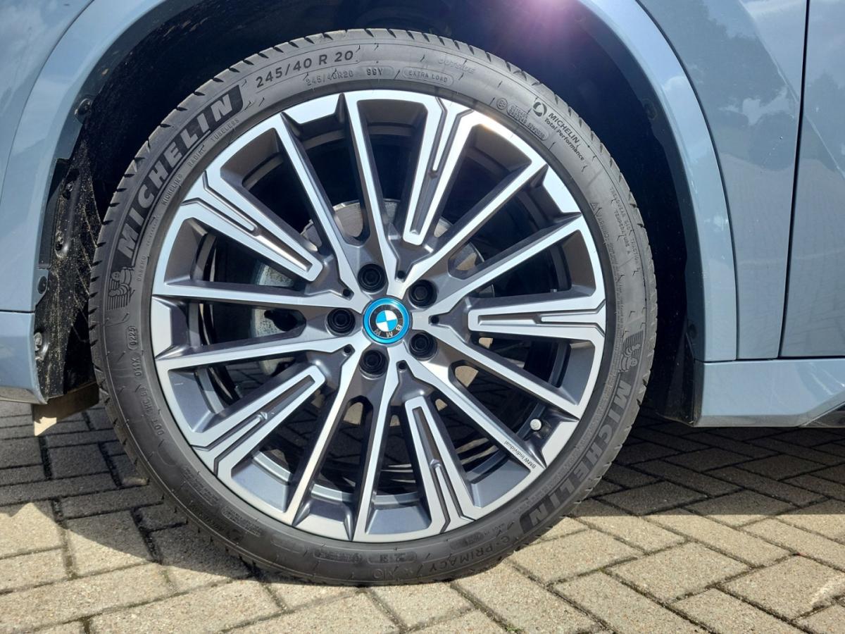 Originalaufnahme des Fahrzeugs Originalaufnahme des Fahrzeugs