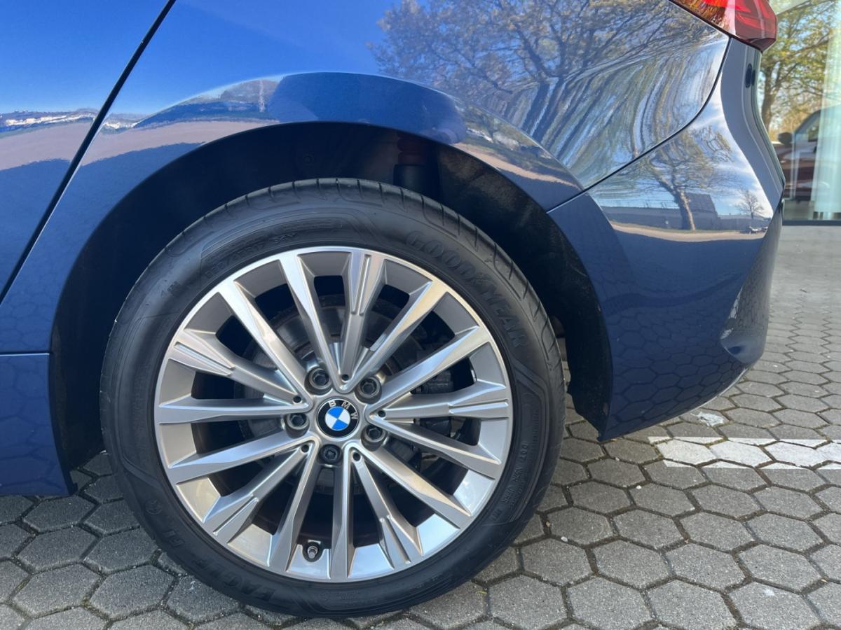 Originalaufnahme des Fahrzeugs Originalaufnahme des Fahrzeugs
