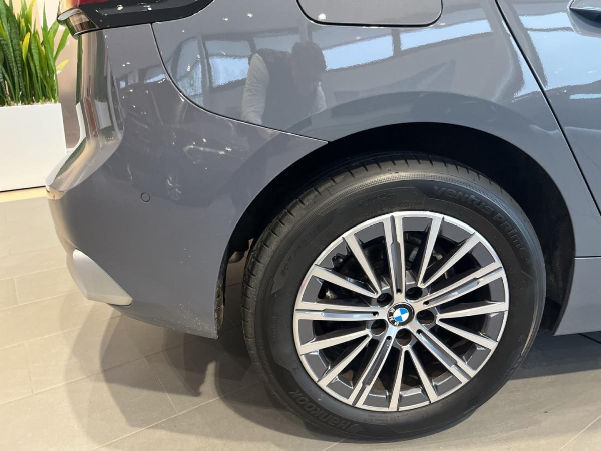 Originalaufnahme des Fahrzeugs Originalaufnahme des Fahrzeugs