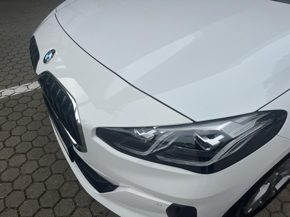 Originalaufnahme des Fahrzeugs Originalaufnahme des Fahrzeugs