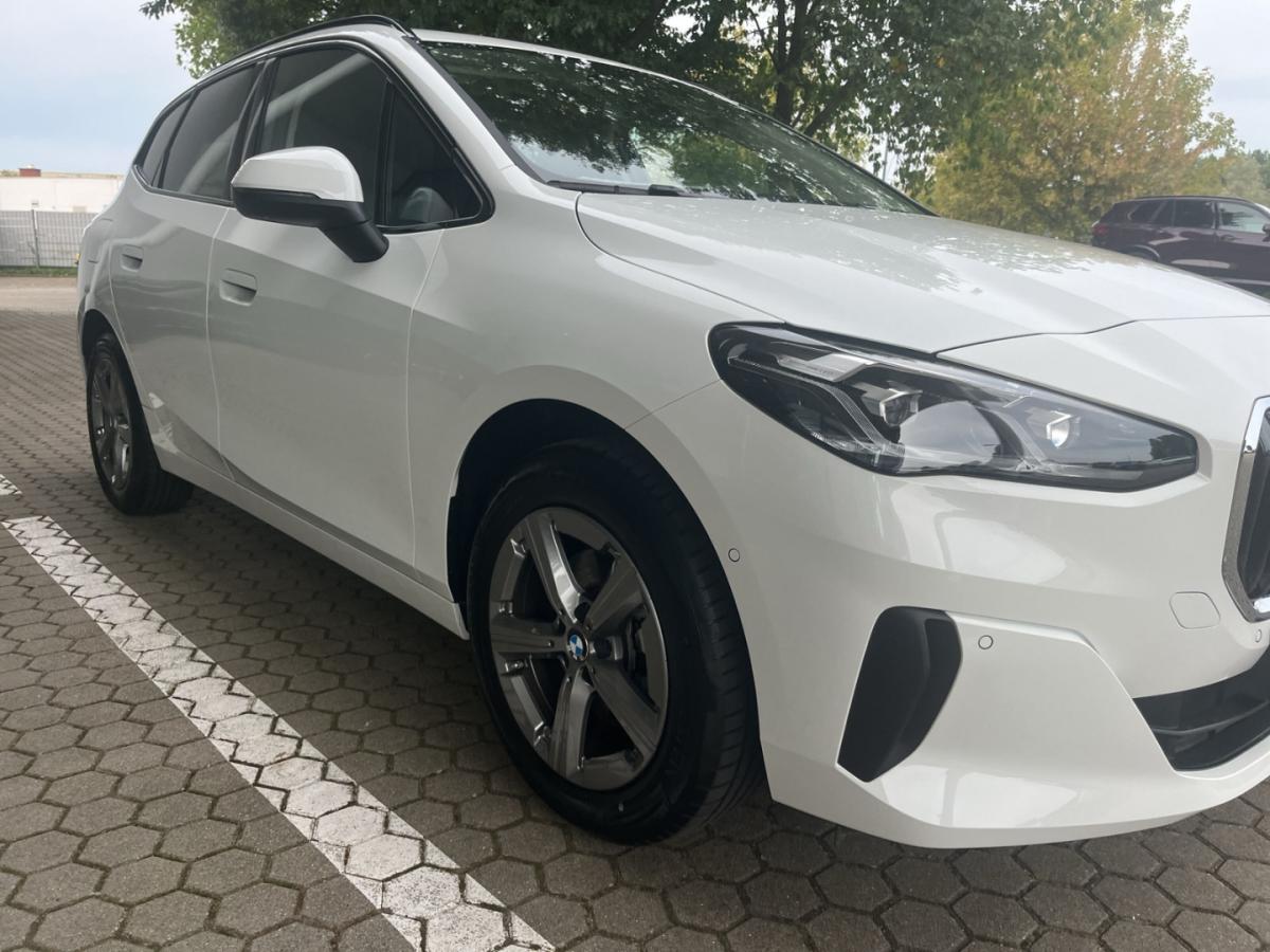 Originalaufnahme des Fahrzeugs Originalaufnahme des Fahrzeugs
