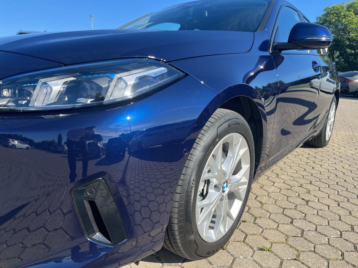 Originalaufnahme des Fahrzeugs Originalaufnahme des Fahrzeugs