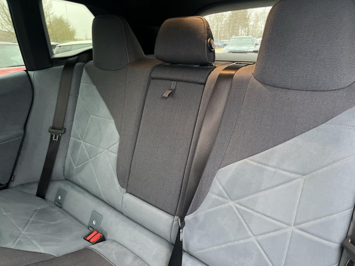 Originalaufnahme des Fahrzeugs Originalaufnahme des Fahrzeugs