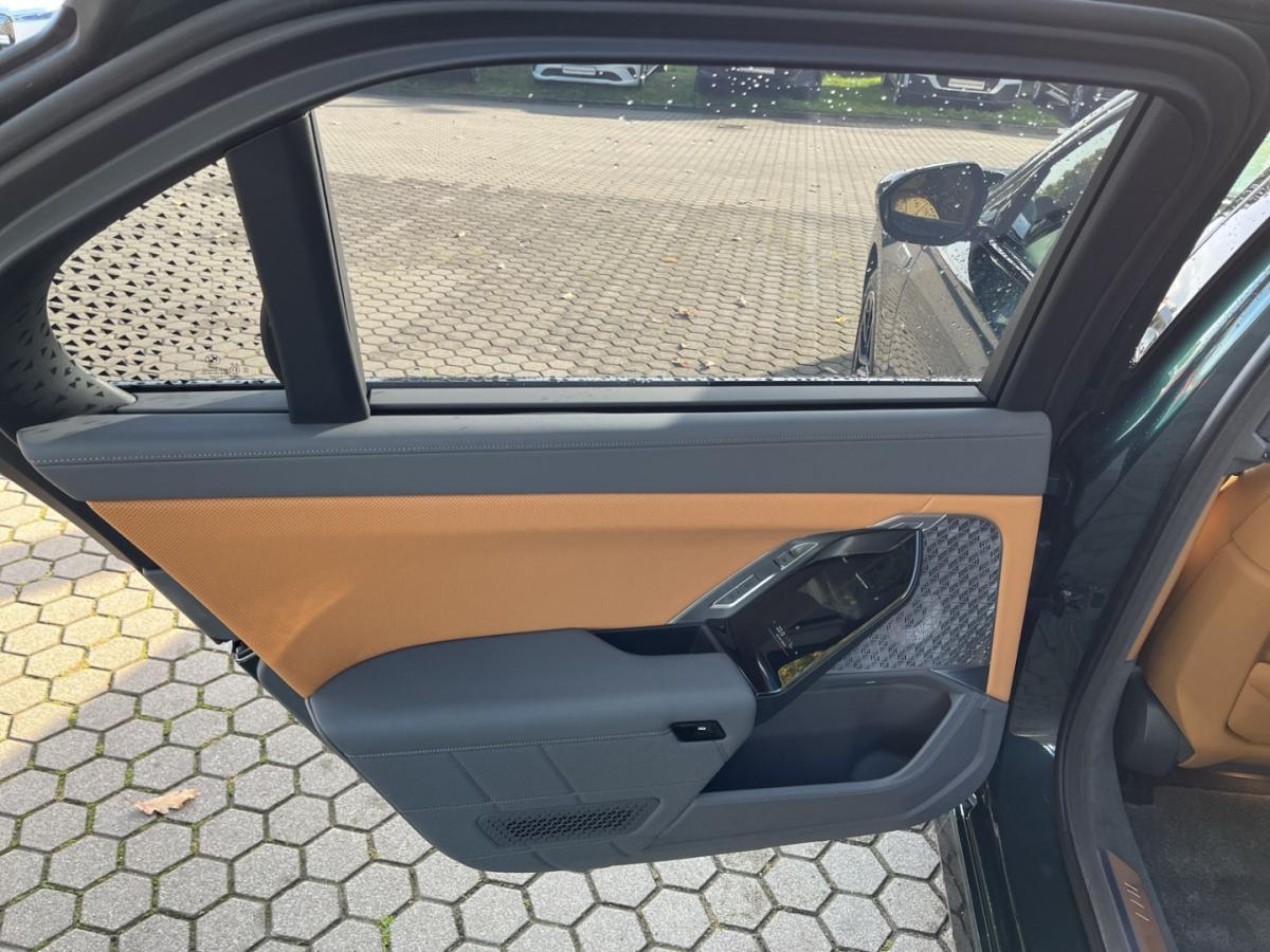 Originalaufnahme des Fahrzeugs Originalaufnahme des Fahrzeugs