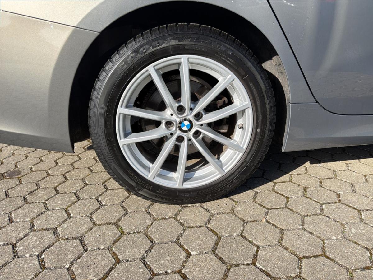 Originalaufnahme des Fahrzeugs Originalaufnahme des Fahrzeugs