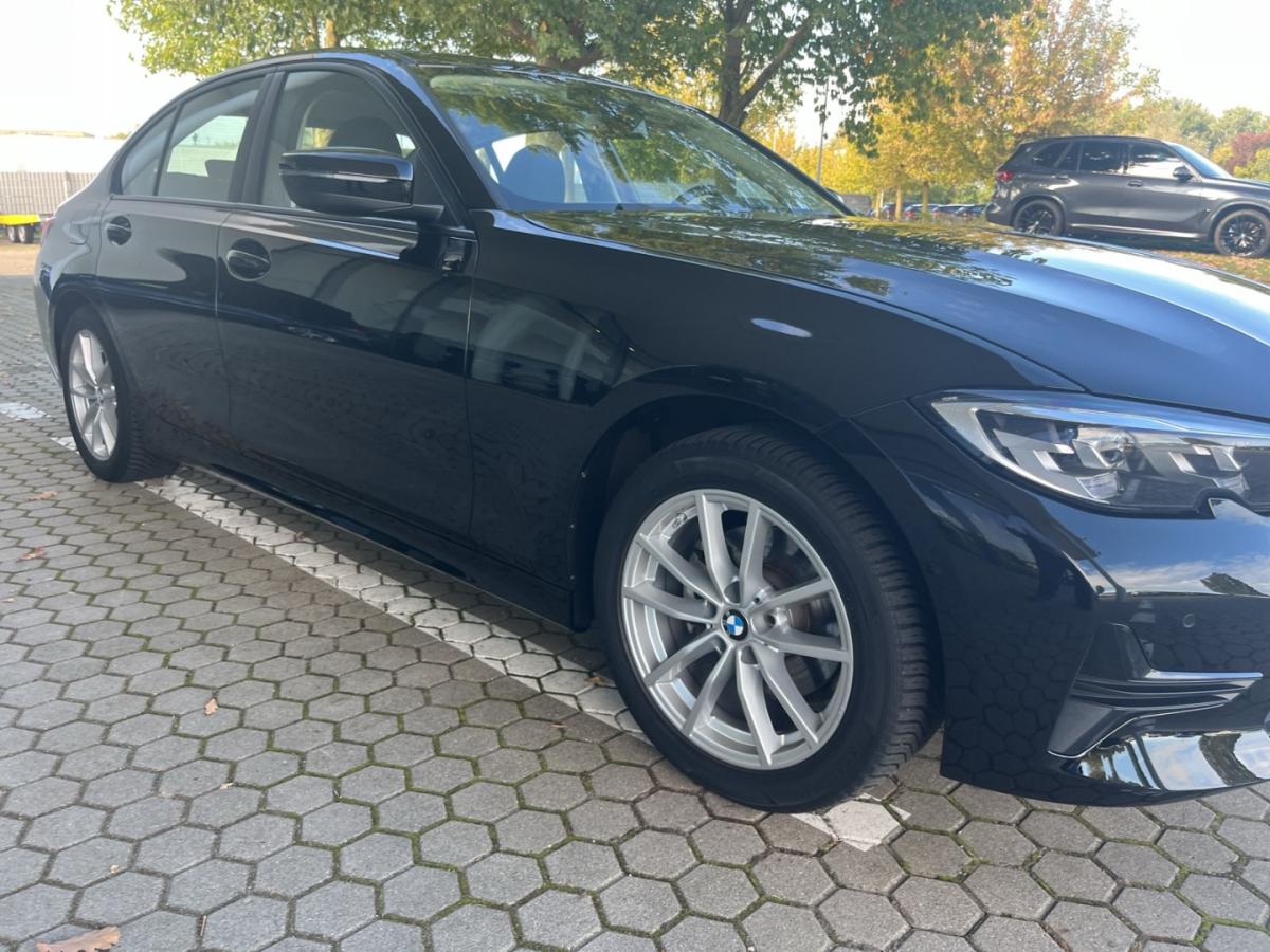 Originalaufnahme des Fahrzeugs Originalaufnahme des Fahrzeugs