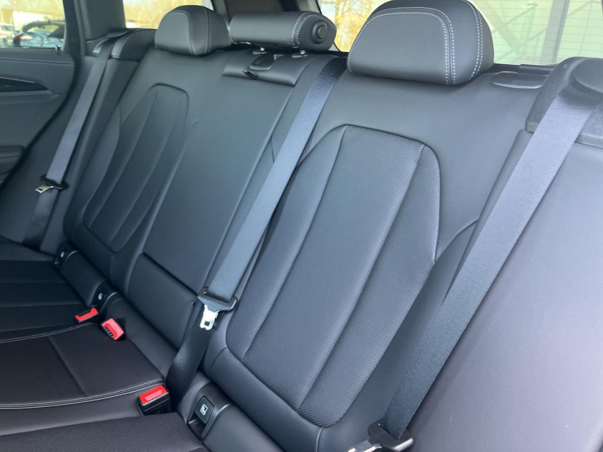Originalaufnahme des Fahrzeugs Originalaufnahme des Fahrzeugs