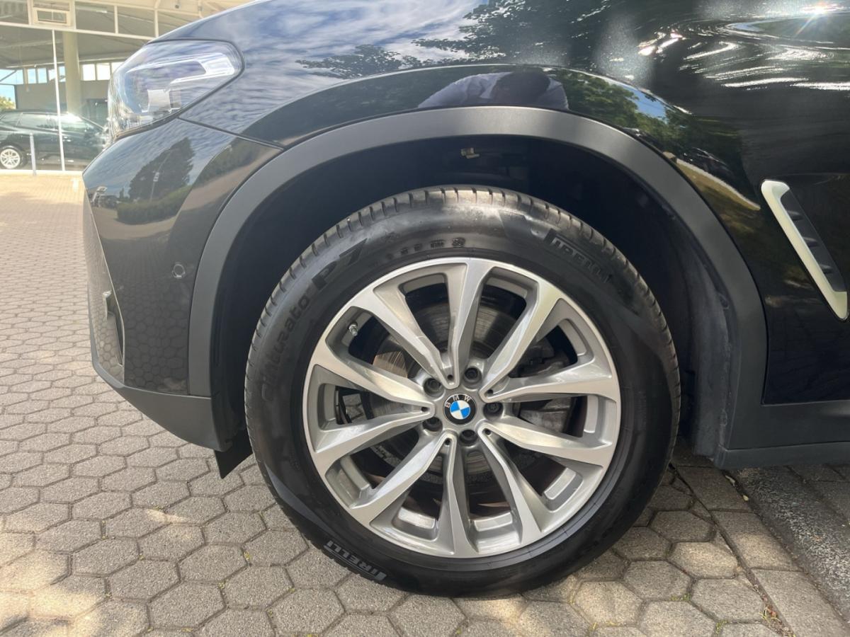 Originalaufnahme des Fahrzeugs Originalaufnahme des Fahrzeugs