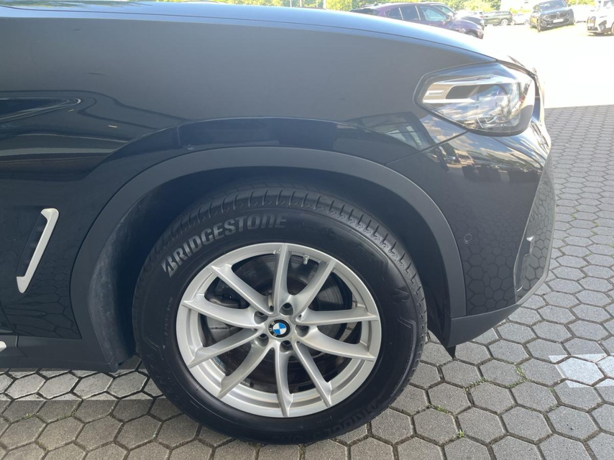 Originalaufnahme des Fahrzeugs Originalaufnahme des Fahrzeugs