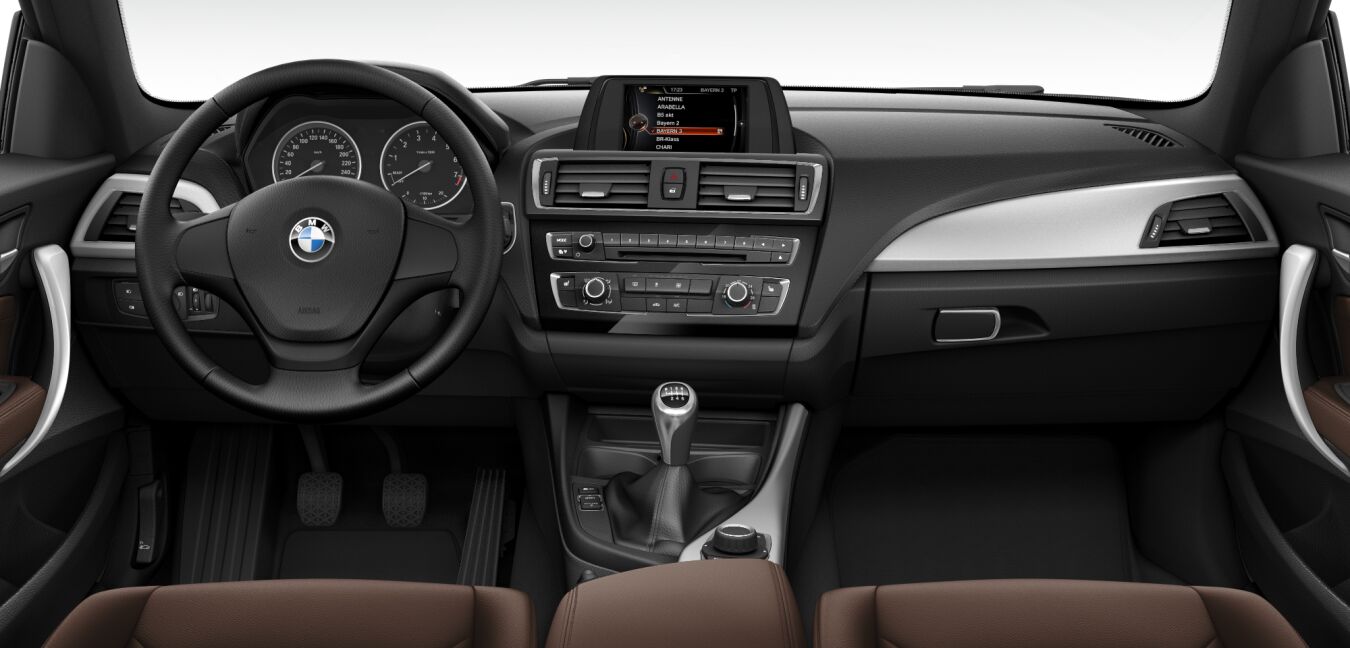 BMW BMW 2er im Innenraum von vorne