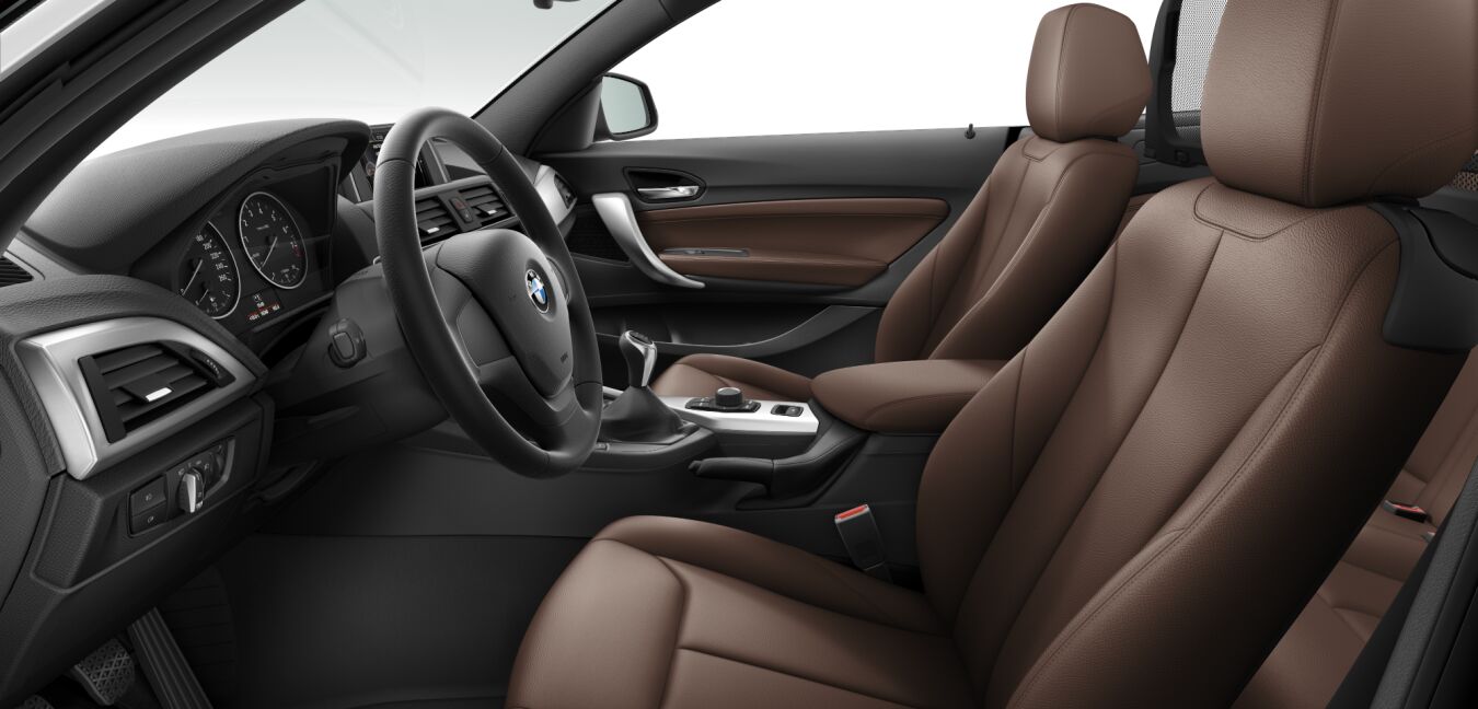 BMW BMW 2er im Innenraum seitlich