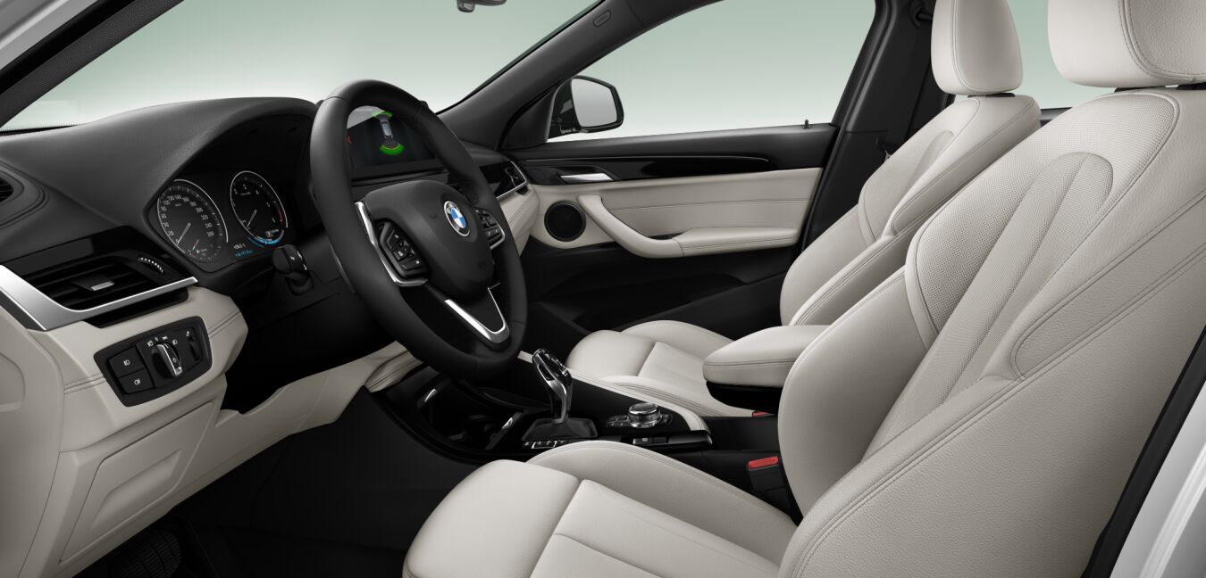 BMW BMW X im Innenraum seitlich BMW BMW X im Innenraum seitlich