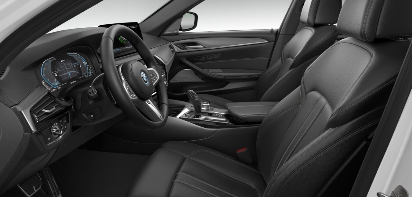 BMW BMW 5er im Innenraum seitlich BMW BMW 5er im Innenraum seitlich