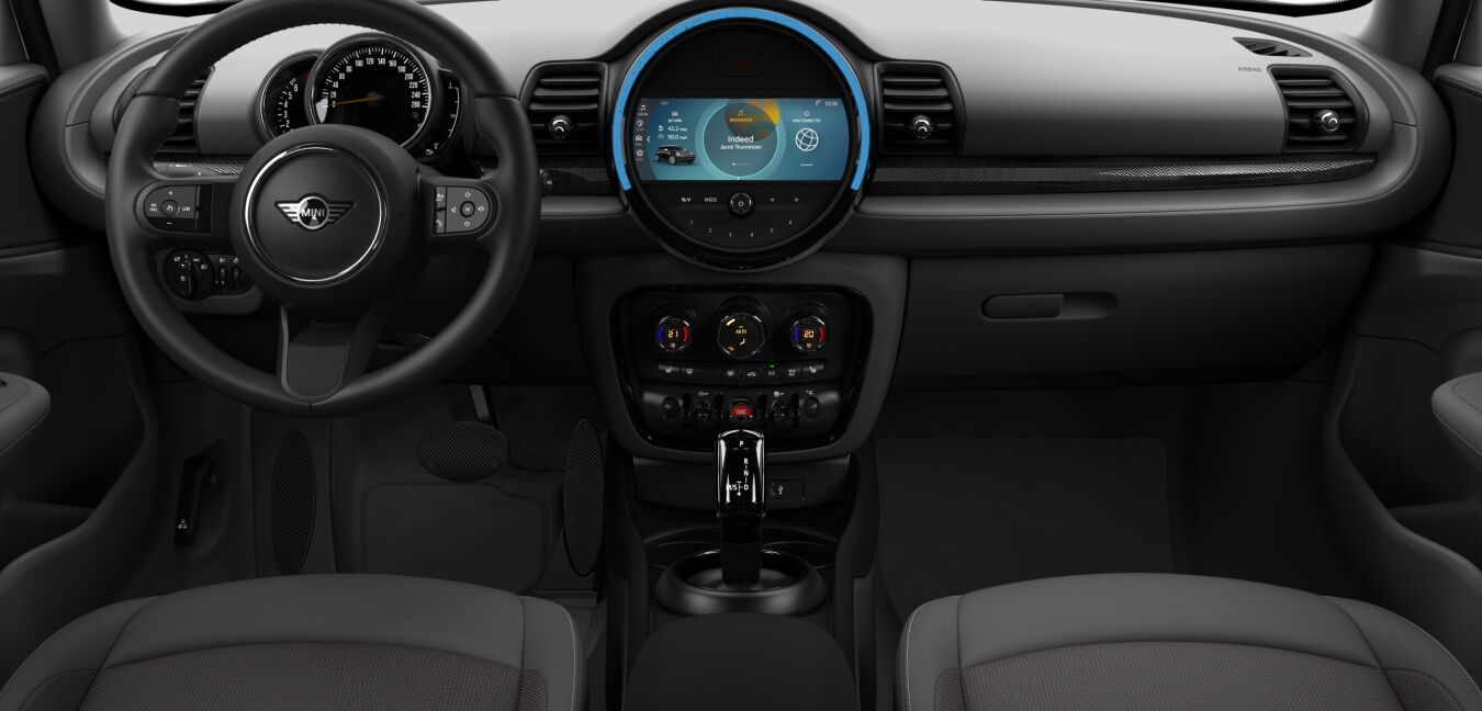 MINI MINI Clubman im Innenraum von vorne MINI MINI Clubman im Innenraum von vorne