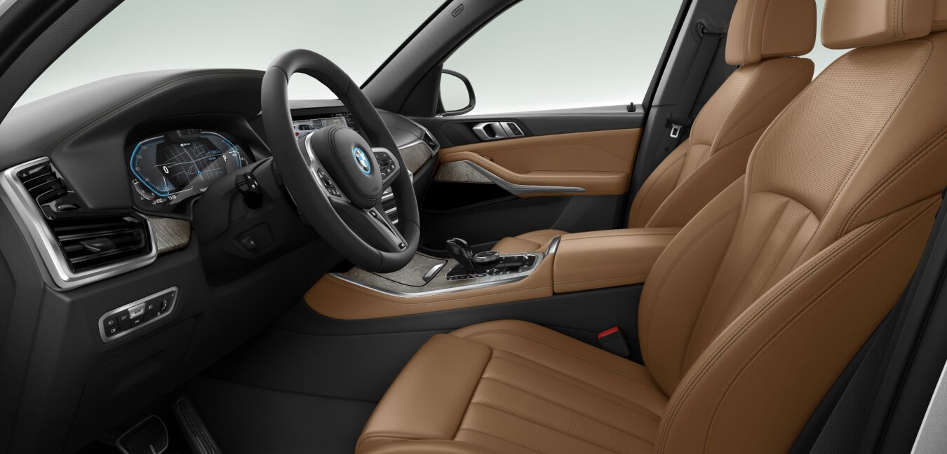 BMW BMW X im Innenraum seitlich