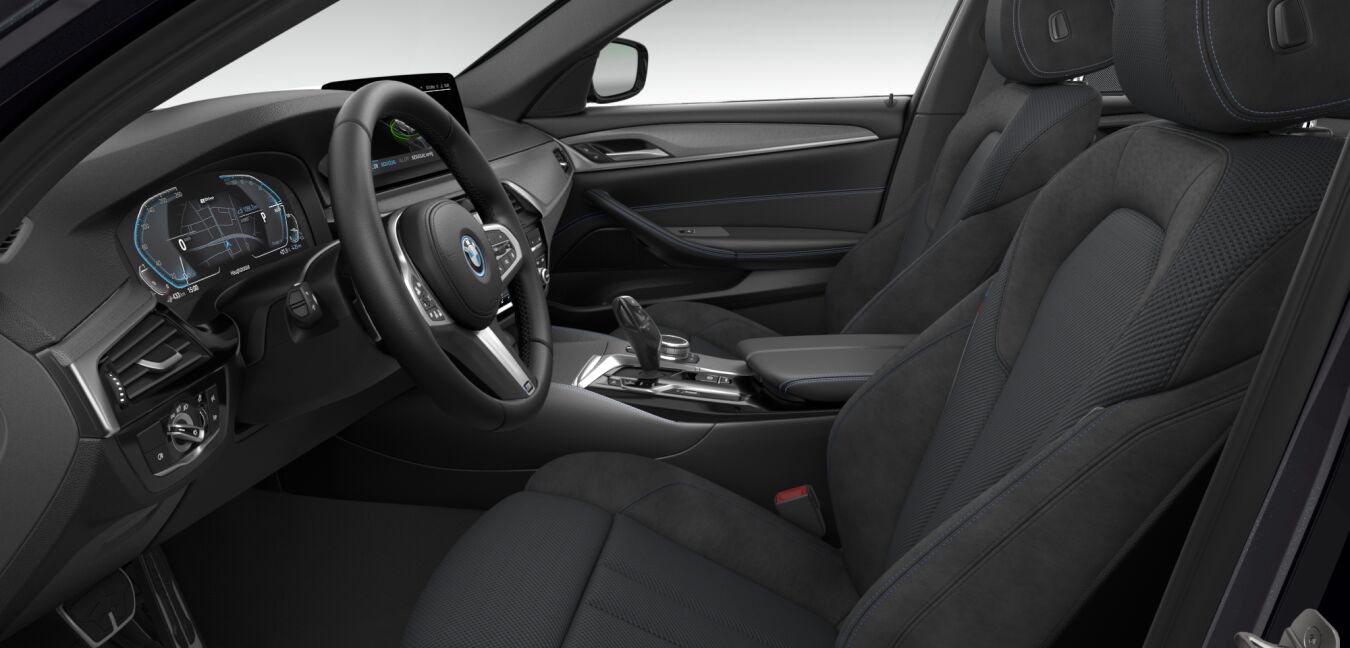 BMW BMW 5er im Innenraum seitlich BMW BMW 5er im Innenraum seitlich