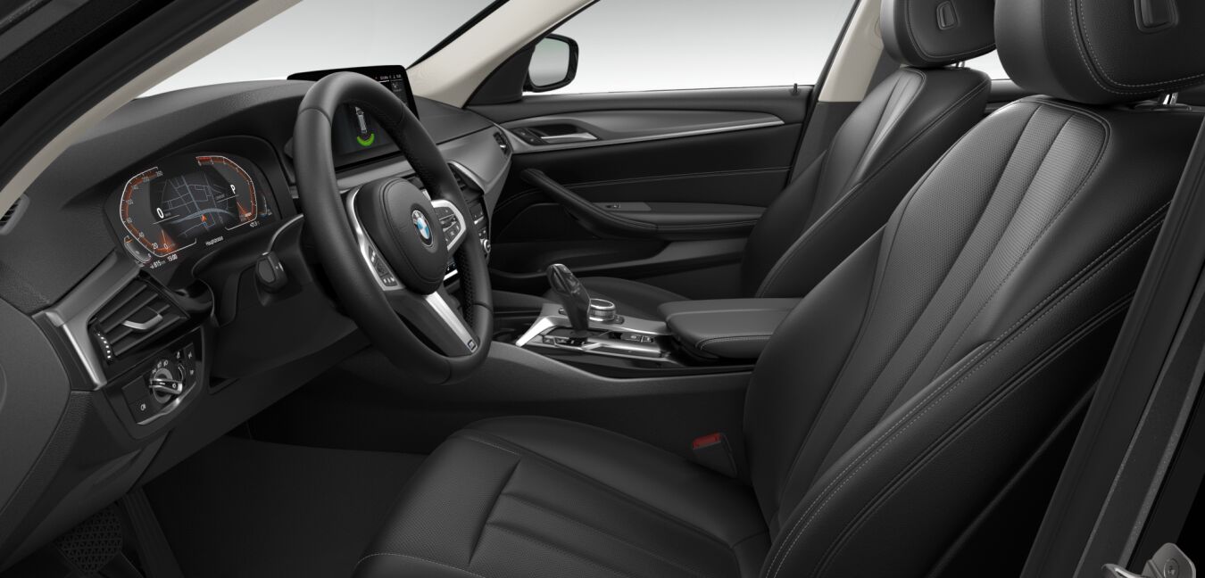 BMW BMW 5er im Innenraum seitlich BMW BMW 5er im Innenraum seitlich