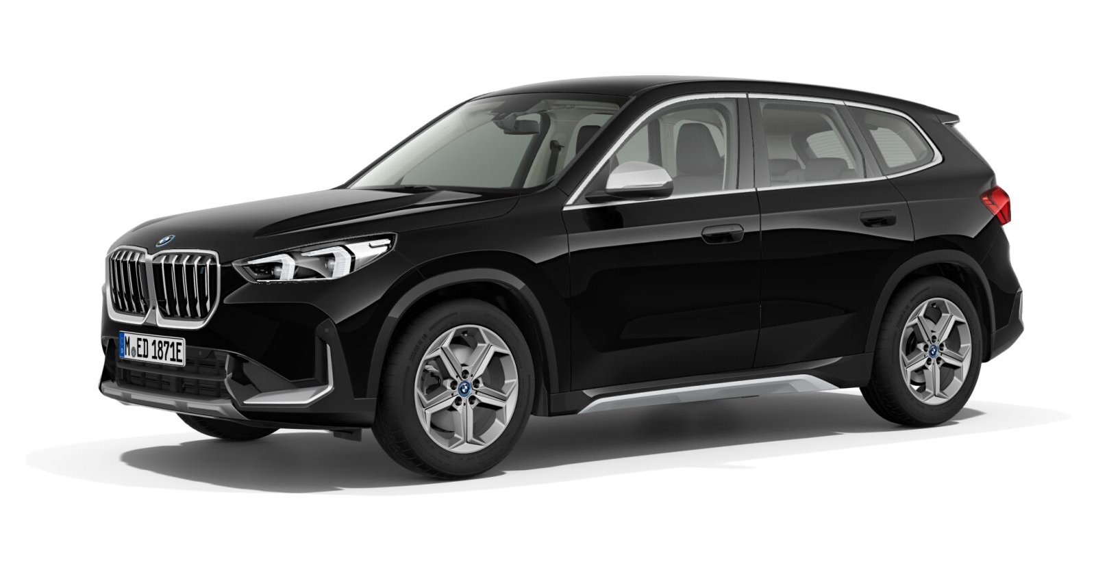 BMW iX1 xDrive30 in Schwarz von vorne