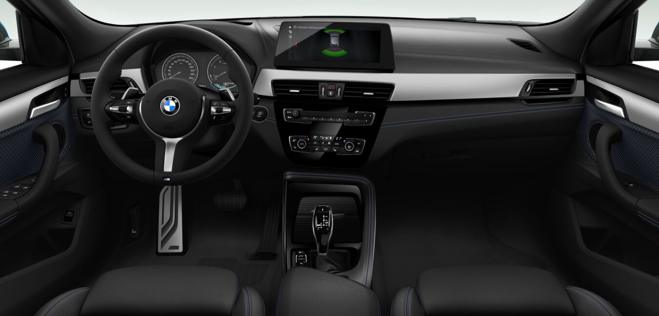 BMW BMW X im Innenraum von vorne