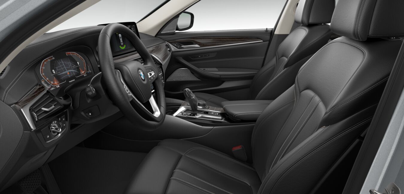 BMW BMW 5er im Innenraum seitlich BMW BMW 5er im Innenraum seitlich