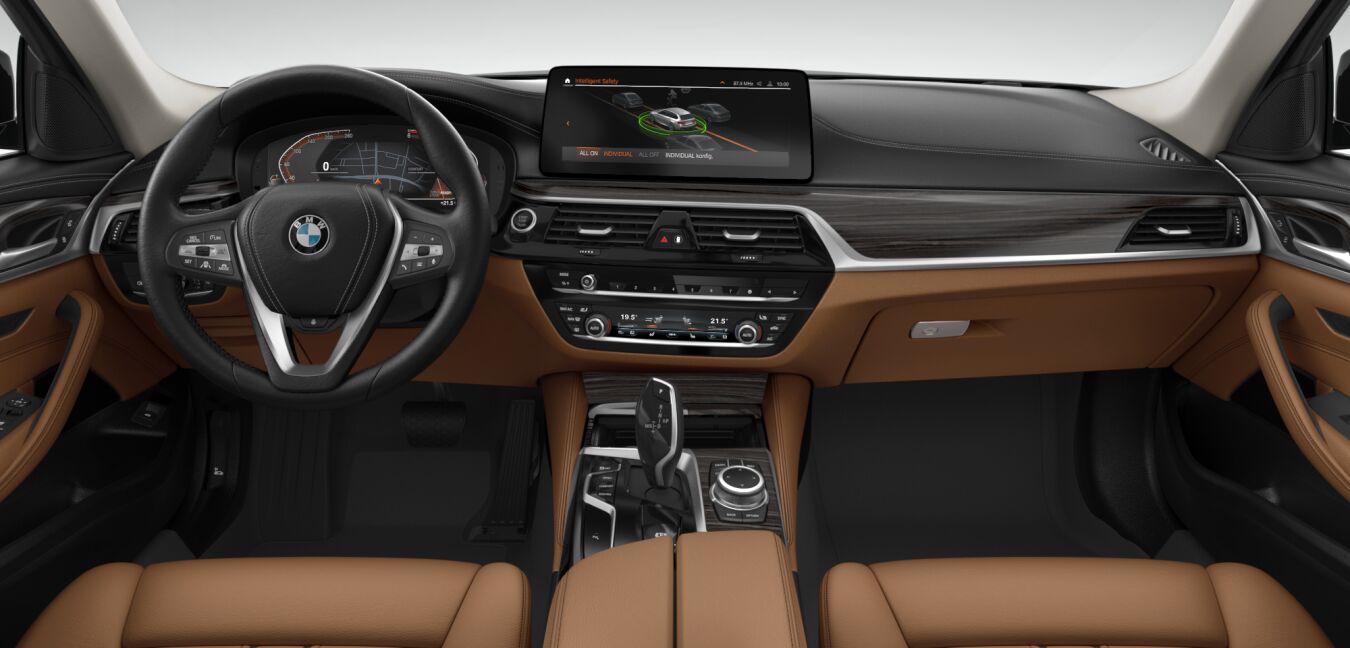 BMW BMW 5er im Innenraum von vorne