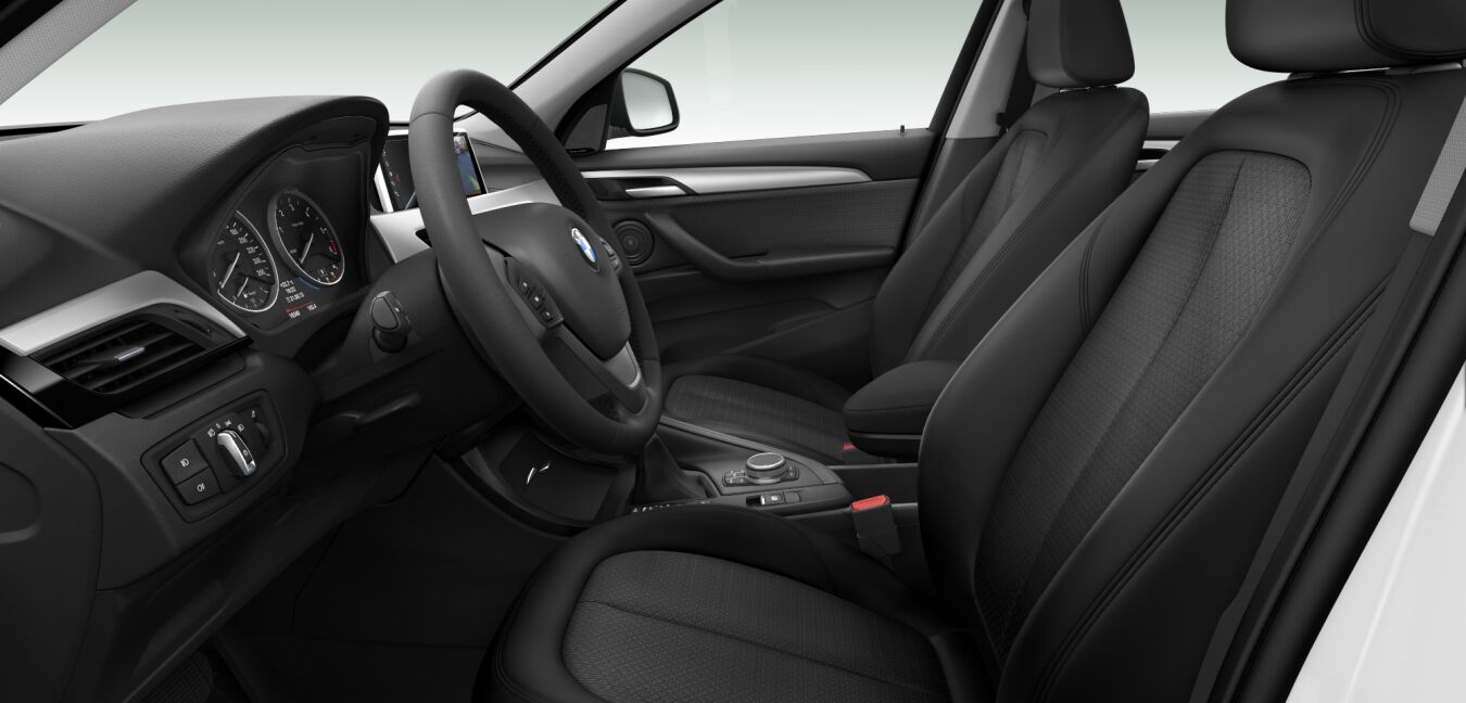 BMW BMW X im Innenraum seitlich