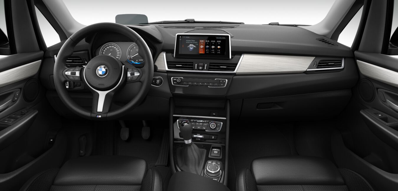 BMW BMW 2er im Innenraum von vorne BMW BMW 2er im Innenraum von vorne