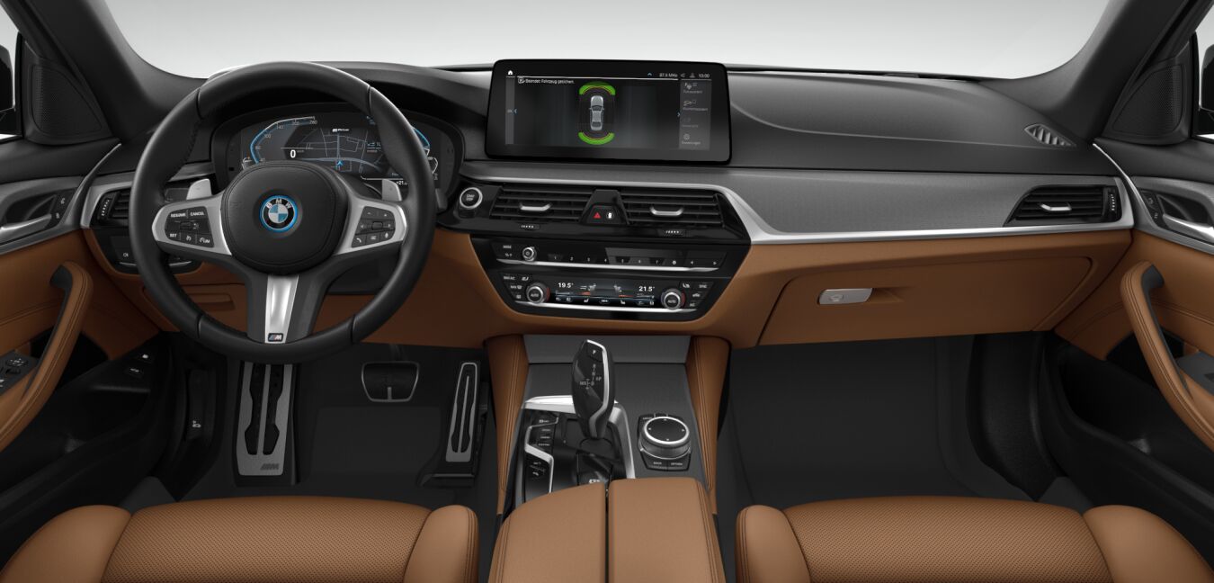 BMW BMW 5er im Innenraum von vorne