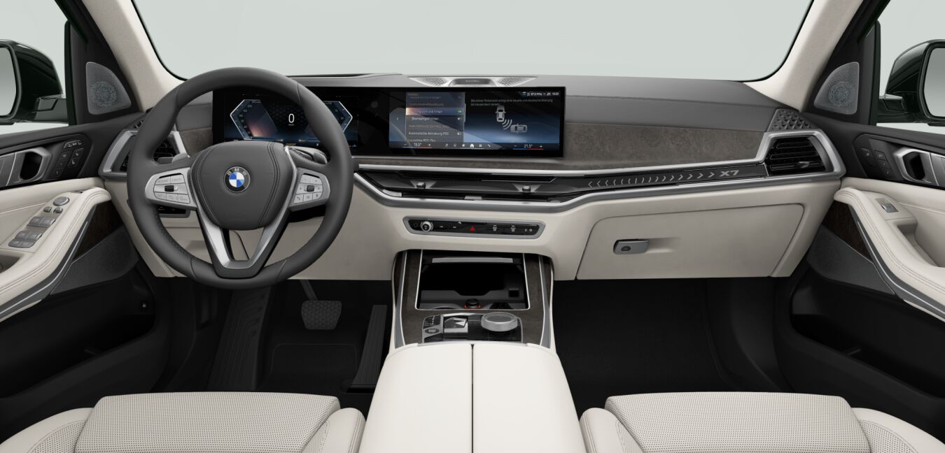 BMW BMW X im Innenraum von vorne