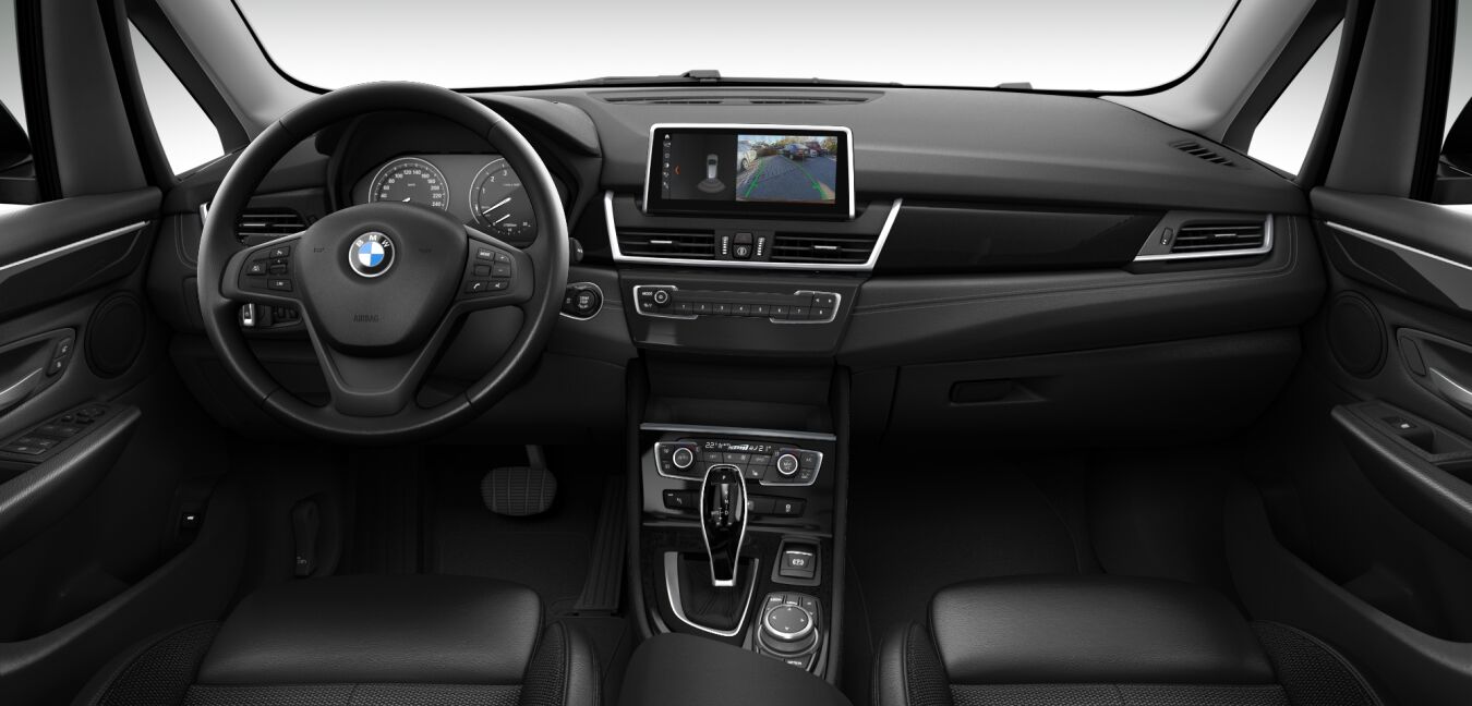 BMW BMW 2er im Innenraum von vorne BMW BMW 2er im Innenraum von vorne