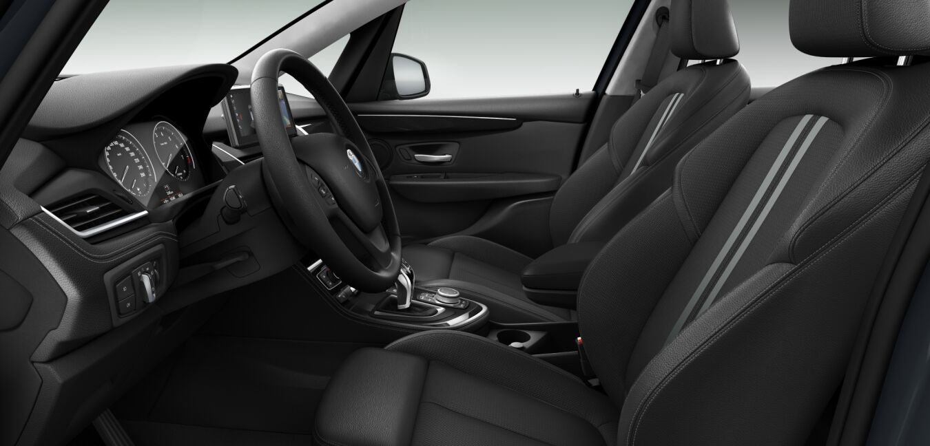 BMW BMW 2er im Innenraum seitlich BMW BMW 2er im Innenraum seitlich