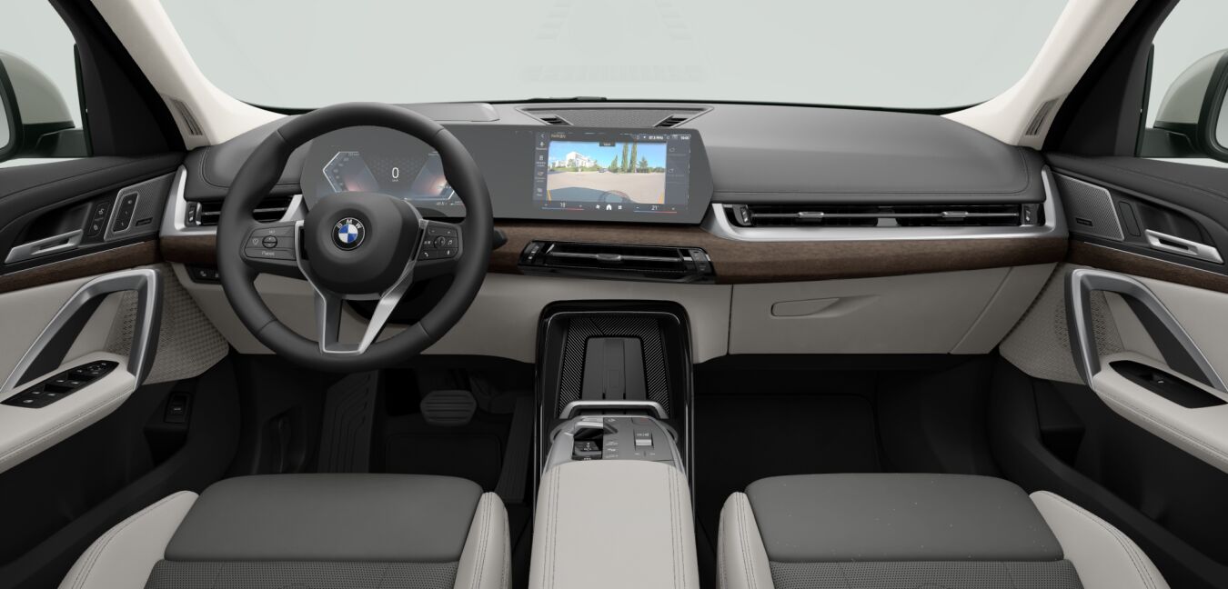 BMW BMW X im Innenraum von vorne