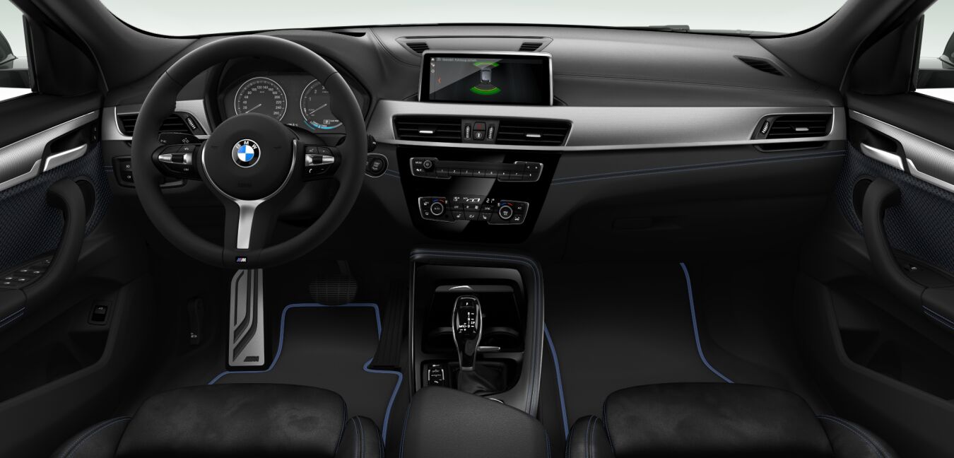 BMW BMW X im Innenraum von vorne