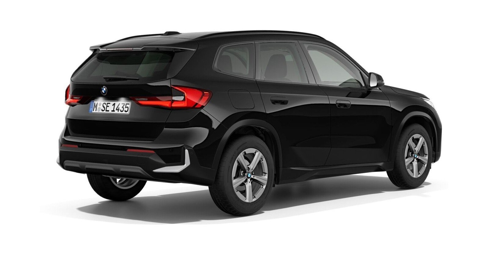 BMW BMW X in Schwarz von hinten
