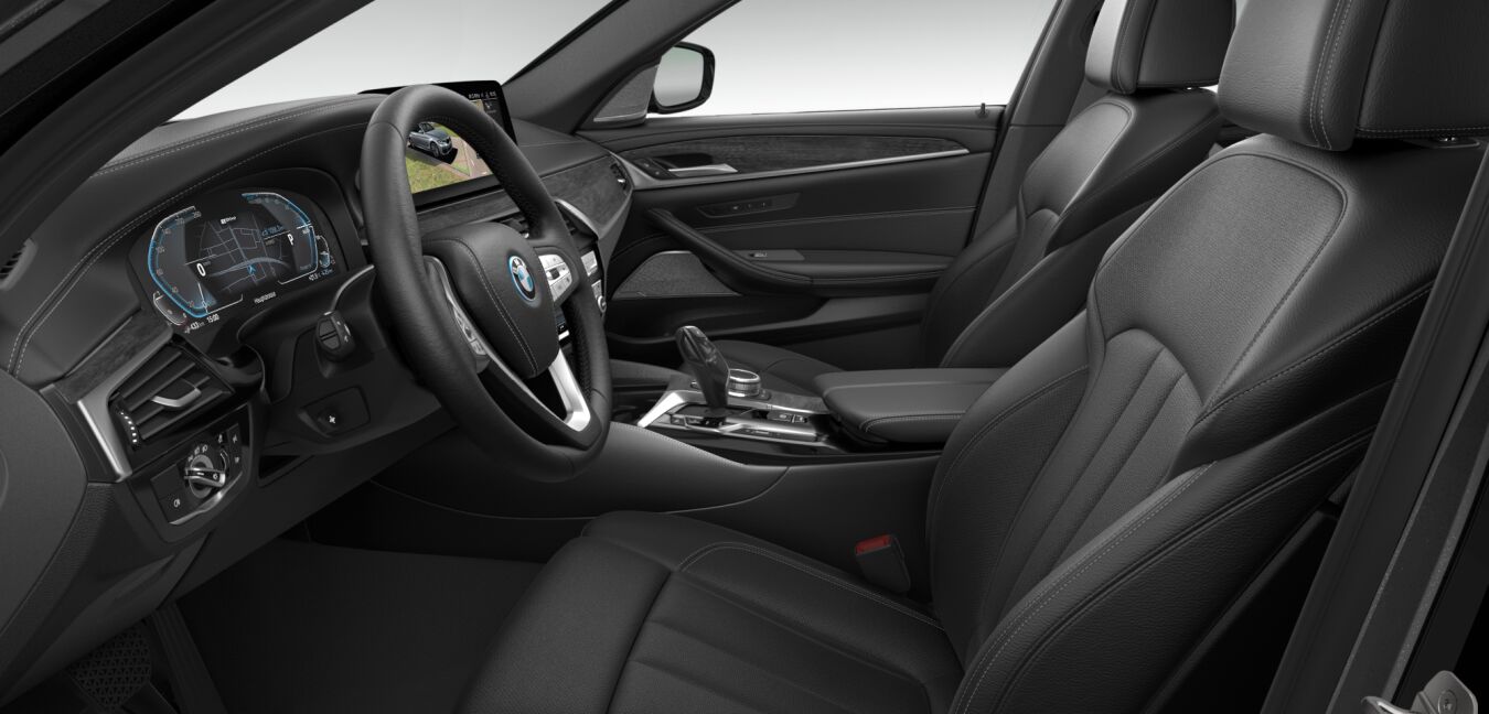 BMW BMW 5er im Innenraum seitlich