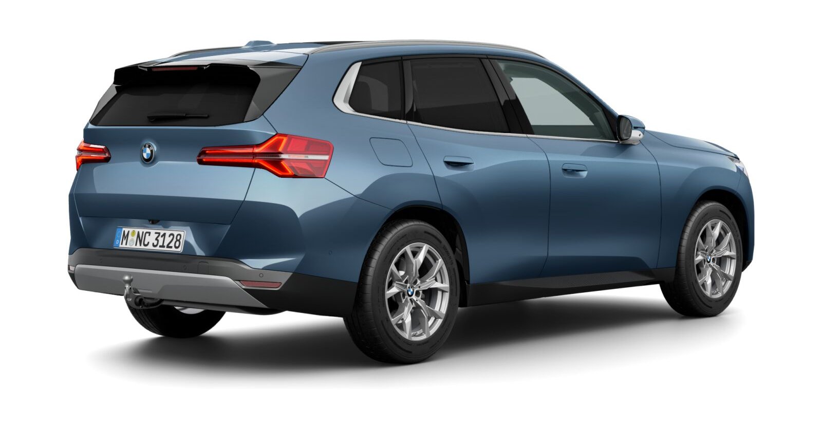 BMW BMW X in Blau von hinten