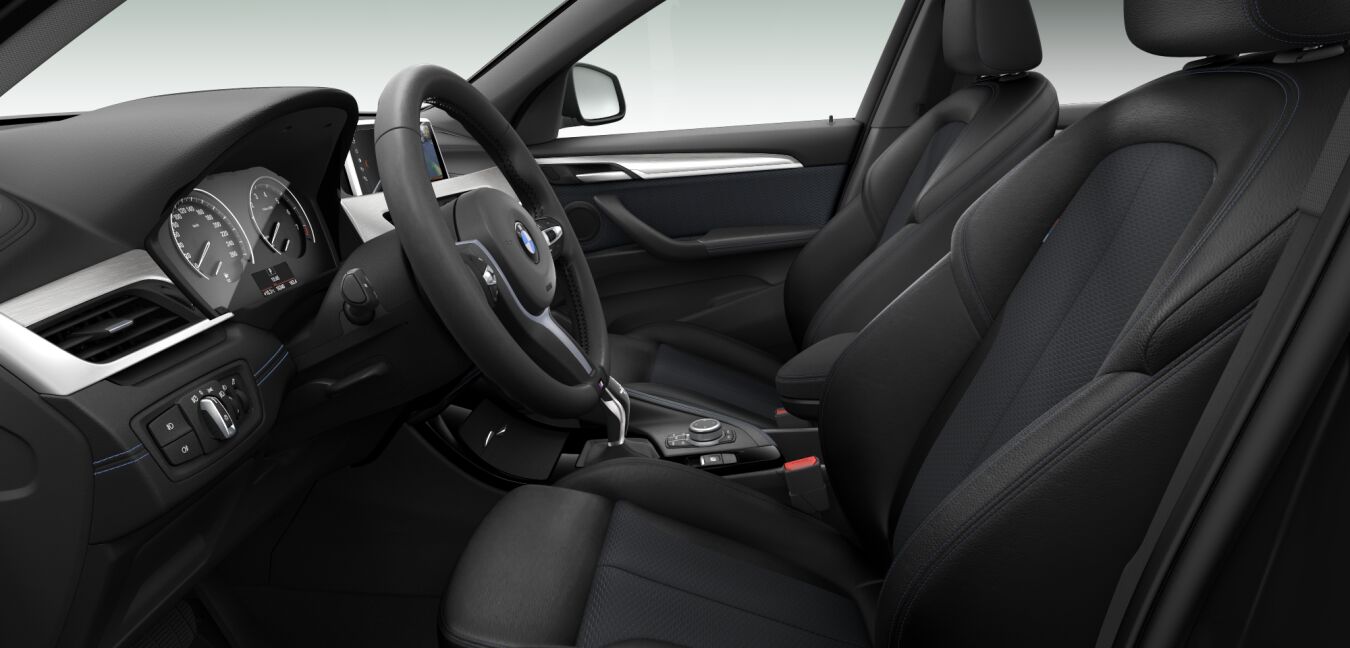 BMW BMW X im Innenraum seitlich