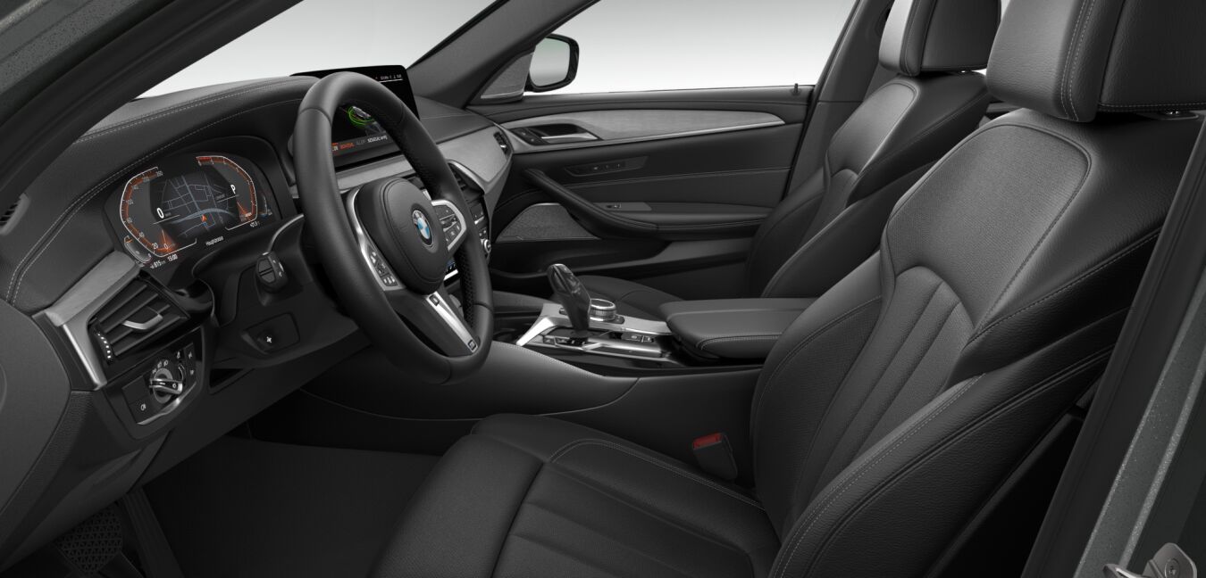 BMW BMW 5er im Innenraum seitlich BMW BMW 5er im Innenraum seitlich