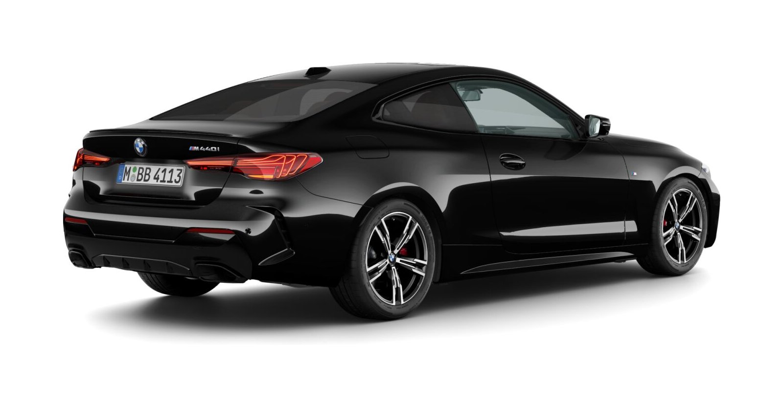 BMW BMW 4er in Schwarz von hinten