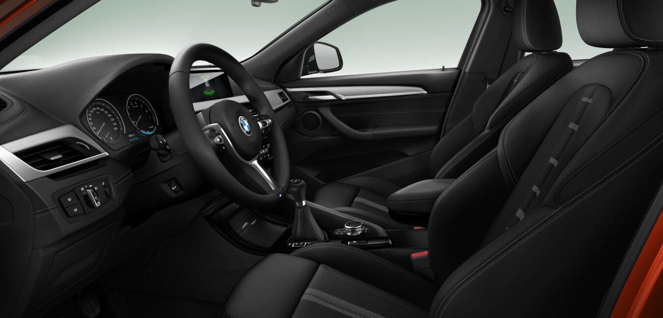 BMW BMW X im Innenraum seitlich BMW BMW X im Innenraum seitlich