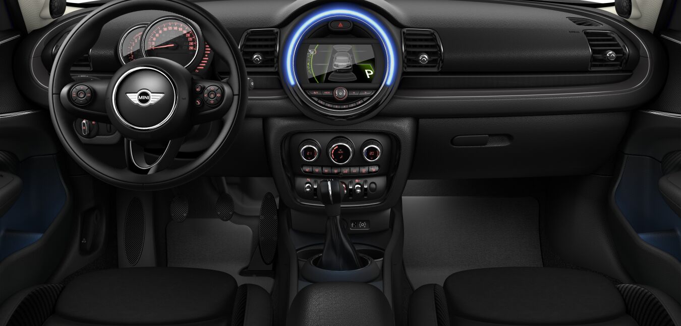 MINI MINI Clubman im Innenraum von vorne