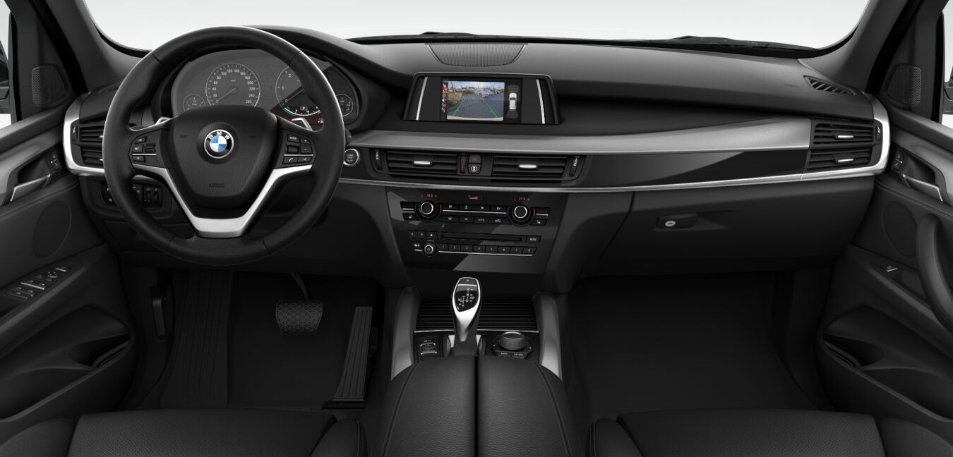 BMW BMW X im Innenraum von vorne