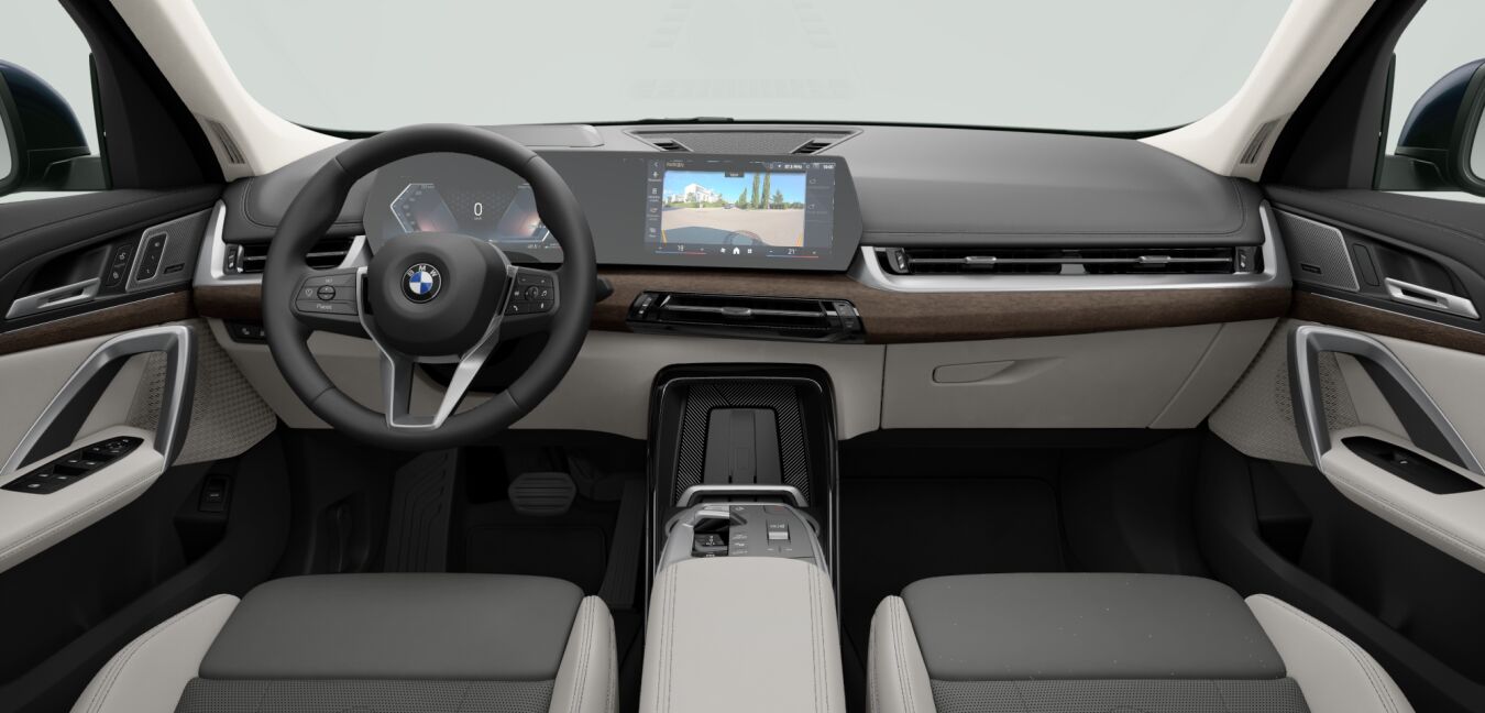BMW BMW X im Innenraum von vorne