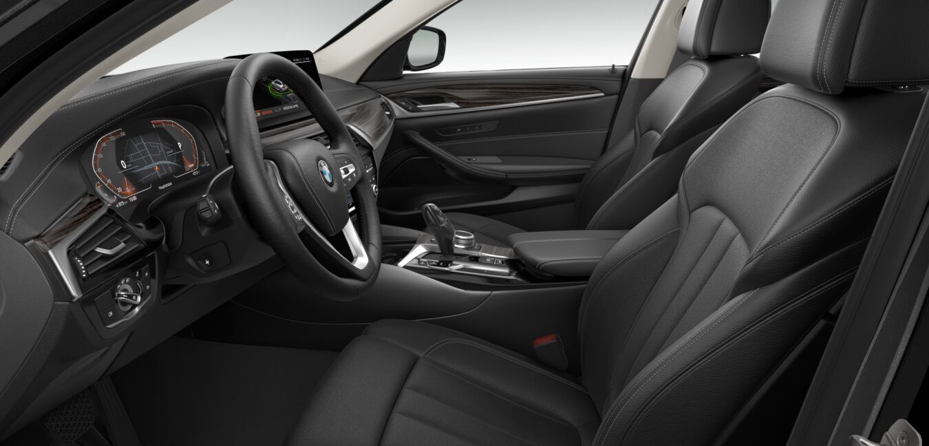 BMW BMW 5er im Innenraum seitlich BMW BMW 5er im Innenraum seitlich