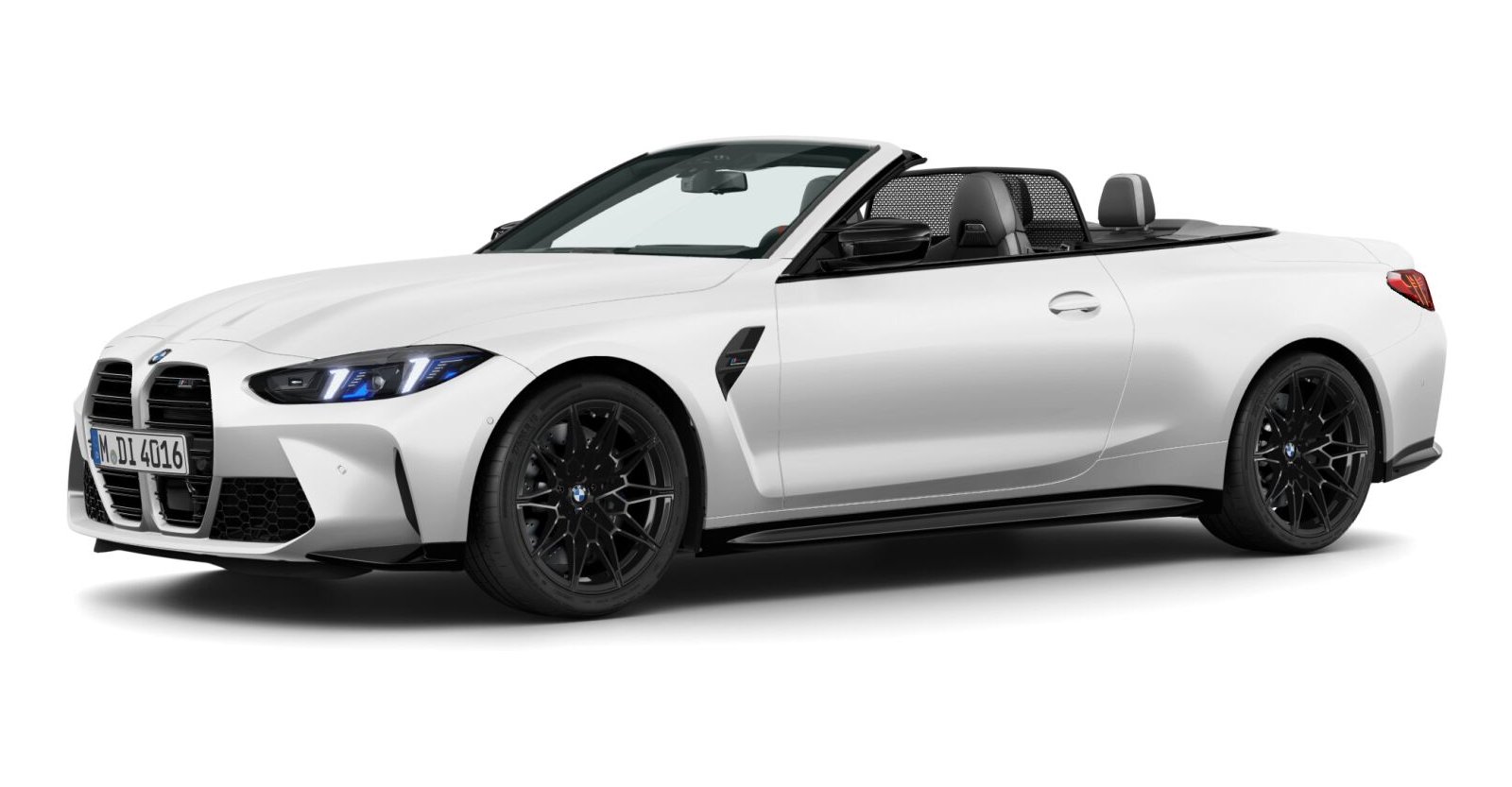 BMW M4 Competition Cabrio mit M xDrive in Weiß von vorne
