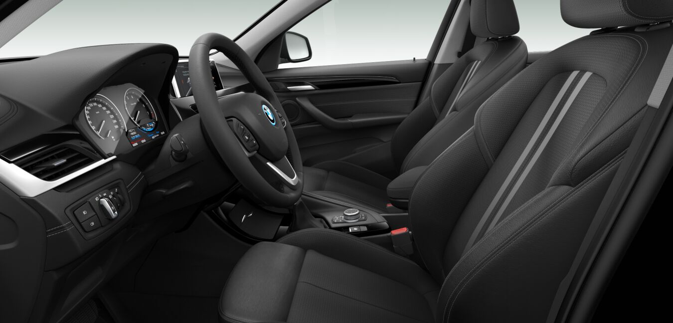 BMW BMW X im Innenraum seitlich BMW BMW X im Innenraum seitlich