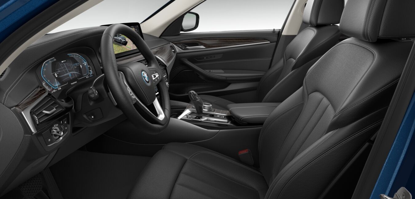 BMW BMW 5er im Innenraum seitlich