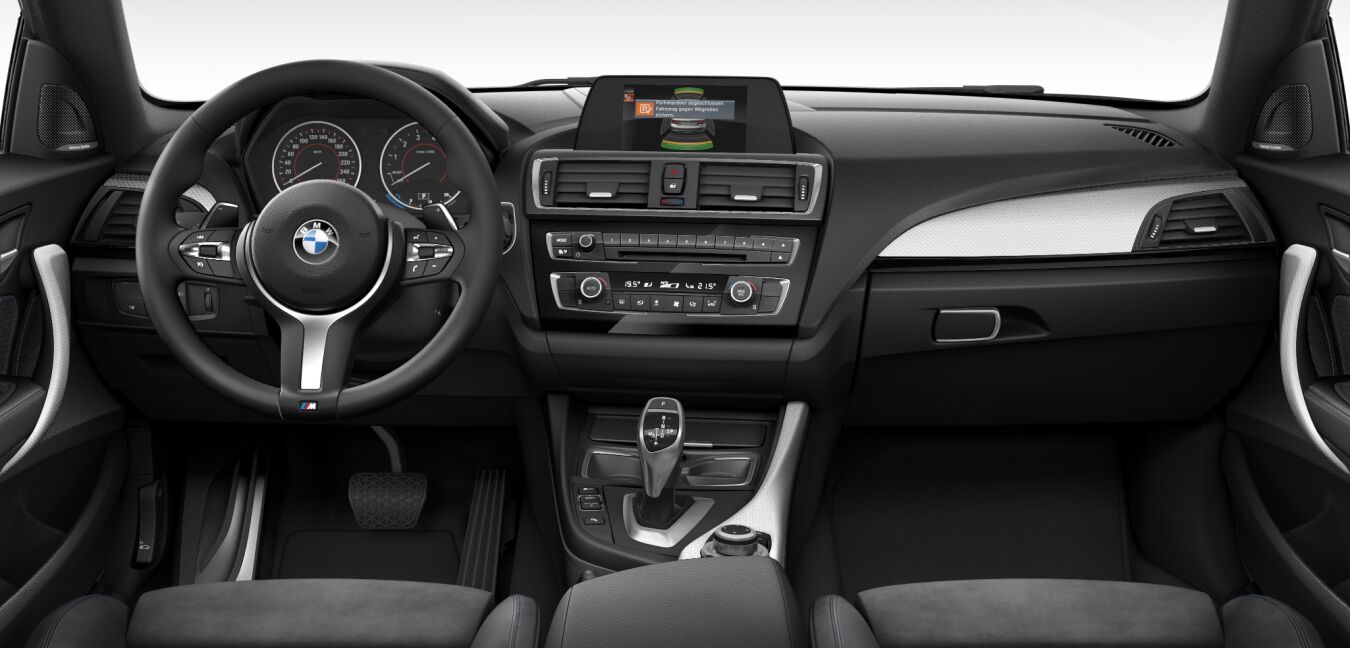 BMW BMW 2er im Innenraum von vorne