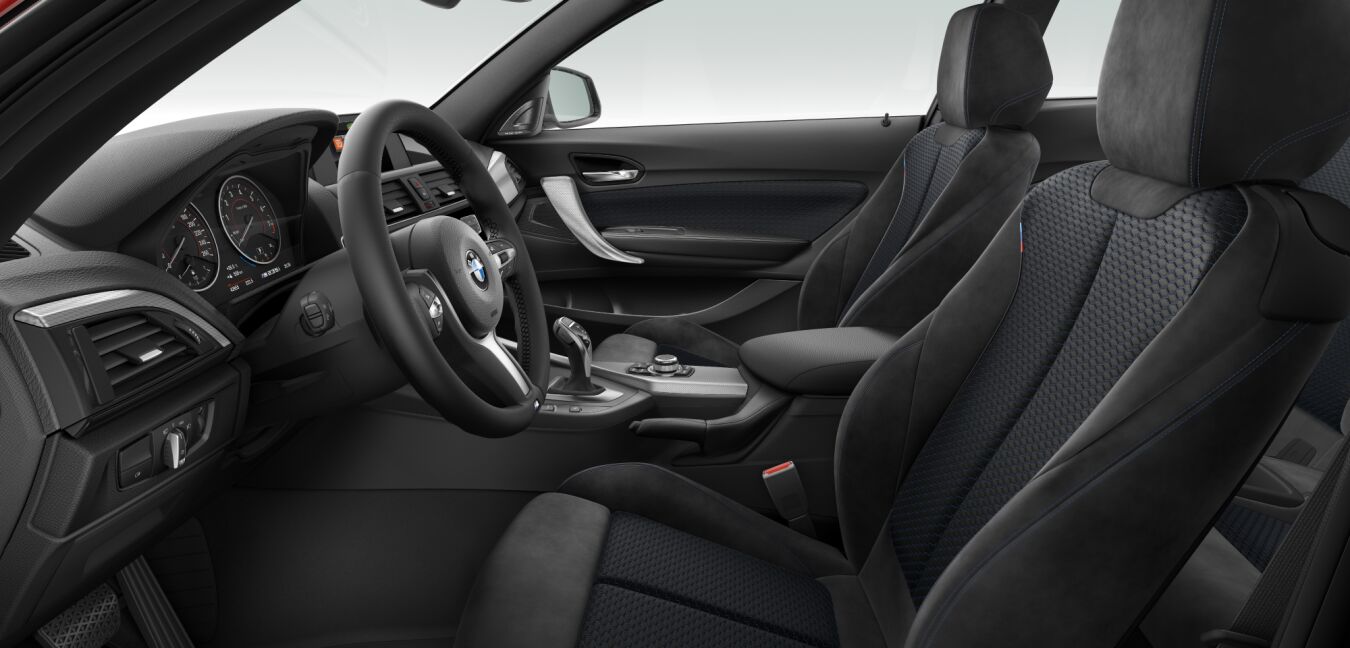BMW BMW 2er im Innenraum seitlich