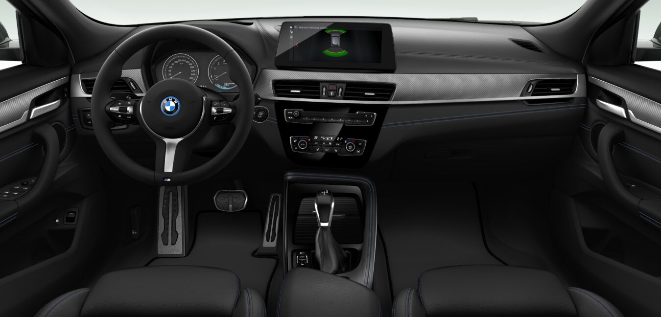 BMW BMW X im Innenraum von vorne